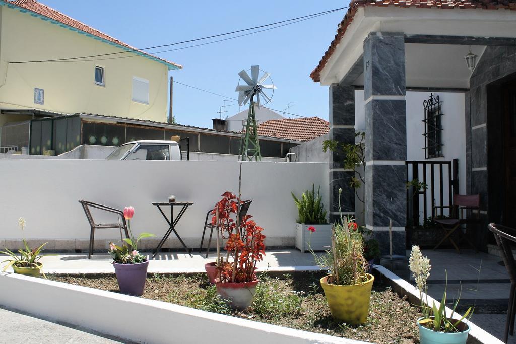 Lisbon Cosy Hostel Exterior photo